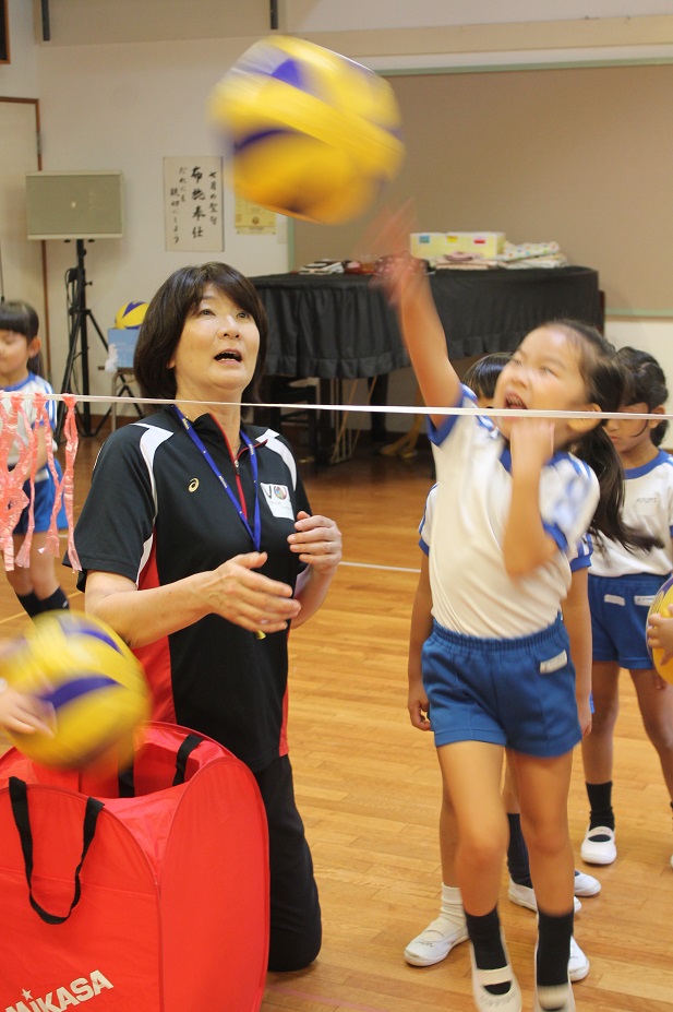 はじめてのバレーボール オリンピアンとボールで遊ぼう In東漸寺幼稚園 Voj公式ブログ